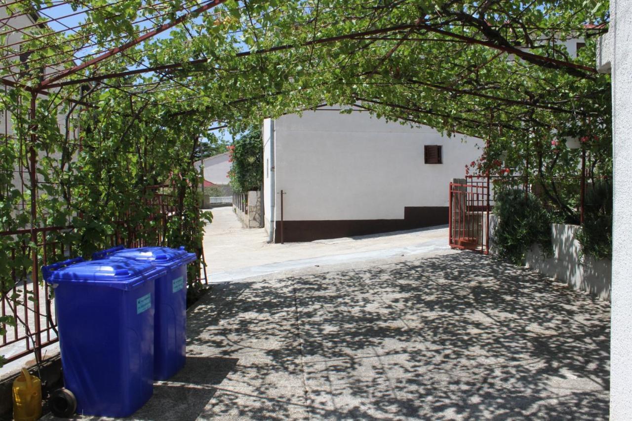 Apartments With A Parking Space Starigrad, Paklenica - 6431 외부 사진