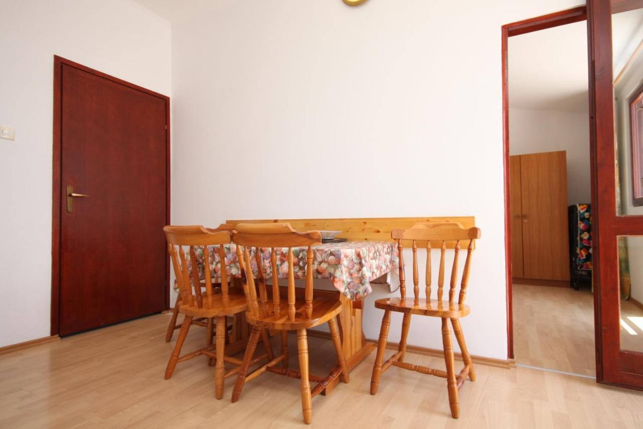 Apartments With A Parking Space Starigrad, Paklenica - 6431 외부 사진