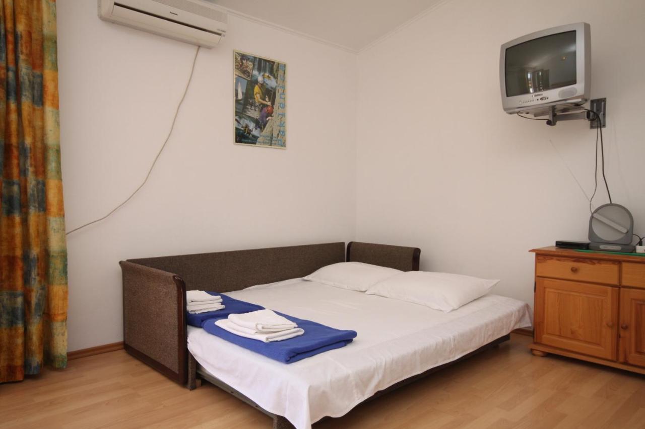 Apartments With A Parking Space Starigrad, Paklenica - 6431 외부 사진